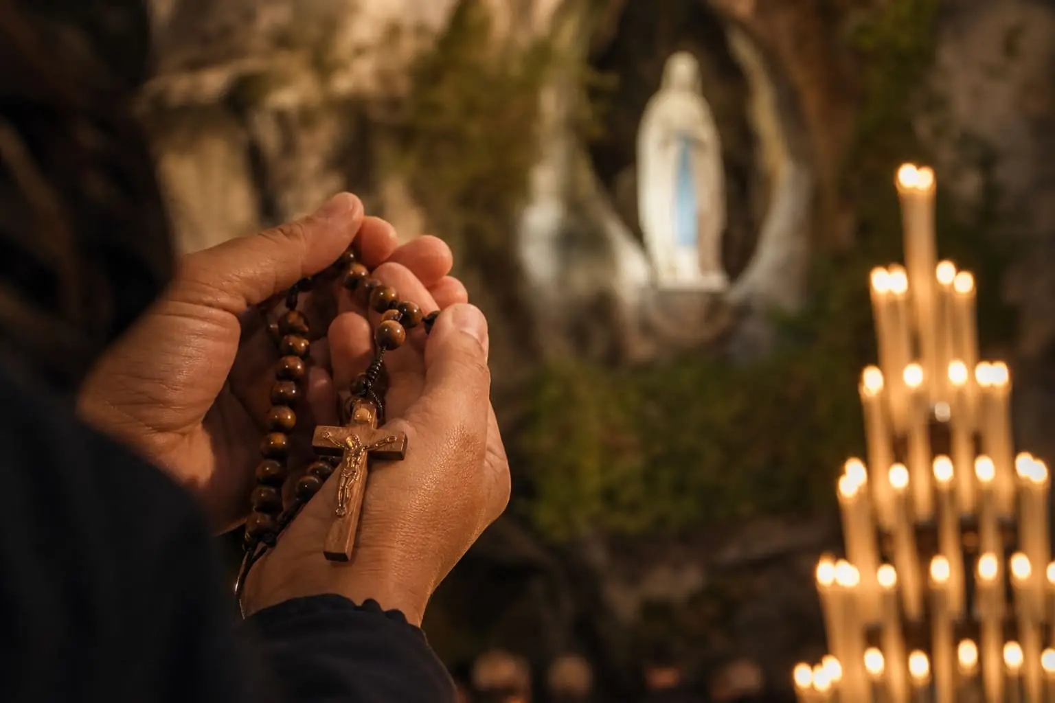 How to Pray the Rosary at Lourdes: A Complete Pilgrim's Guide