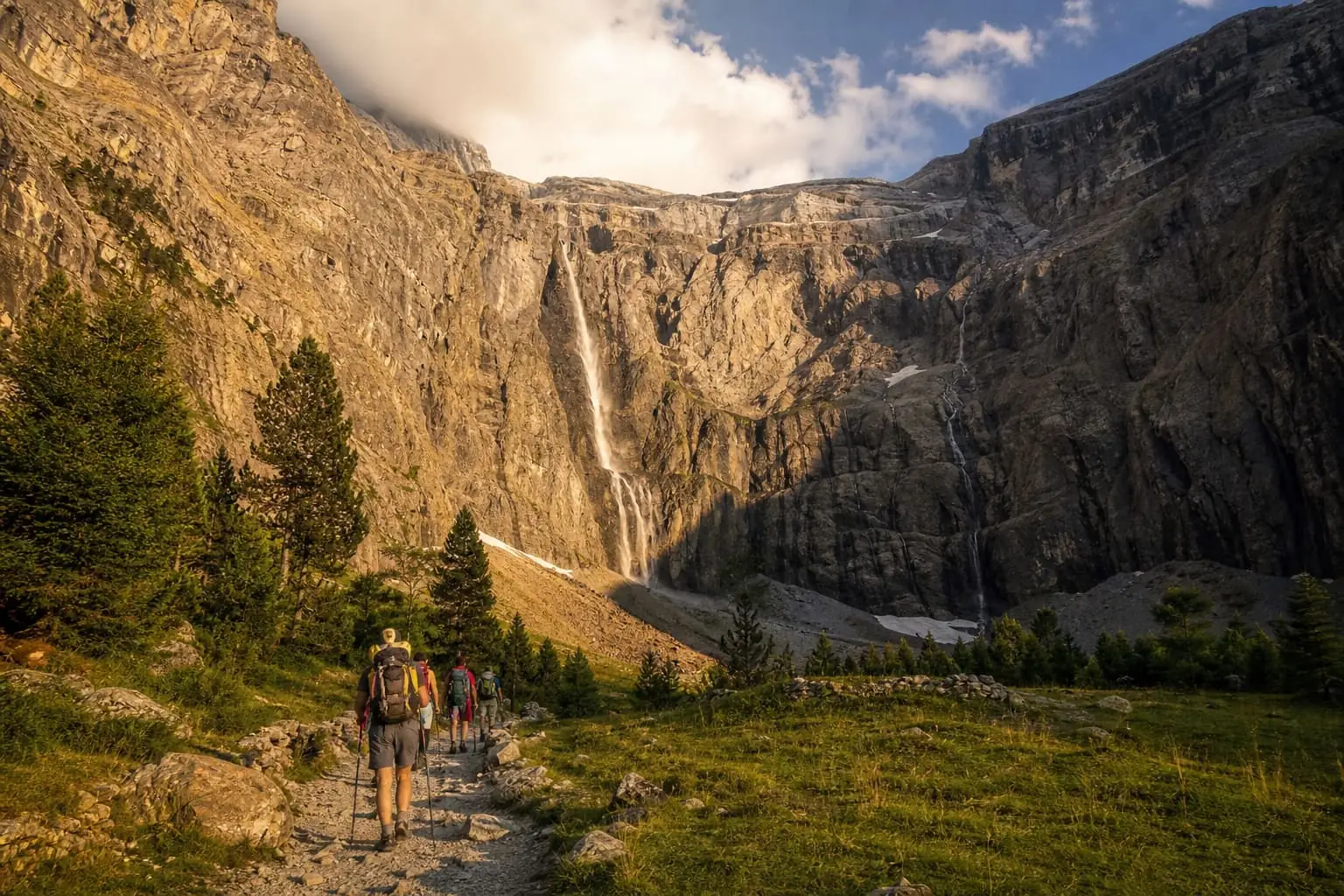 Lourdes to Gavarnie Mountain Walk